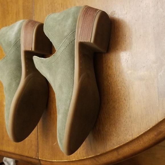 Green suede booties - Picture 5 of 9